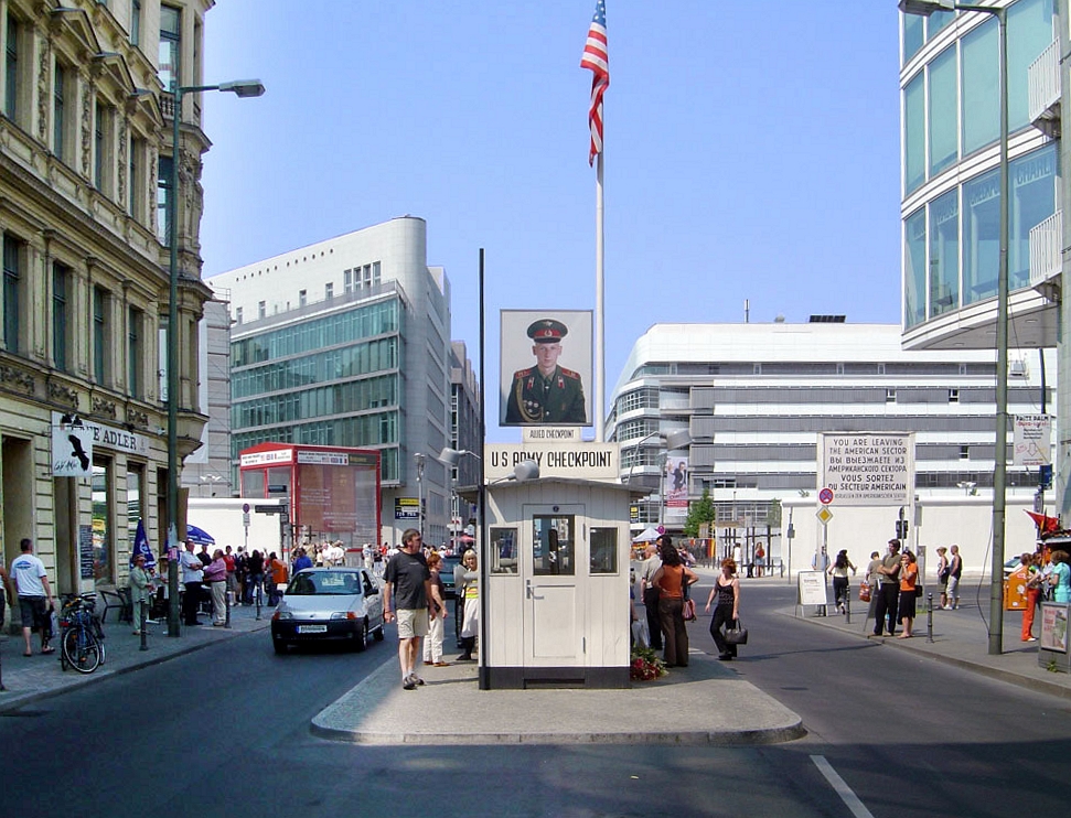 Checkpoint Charlie - 图片 2